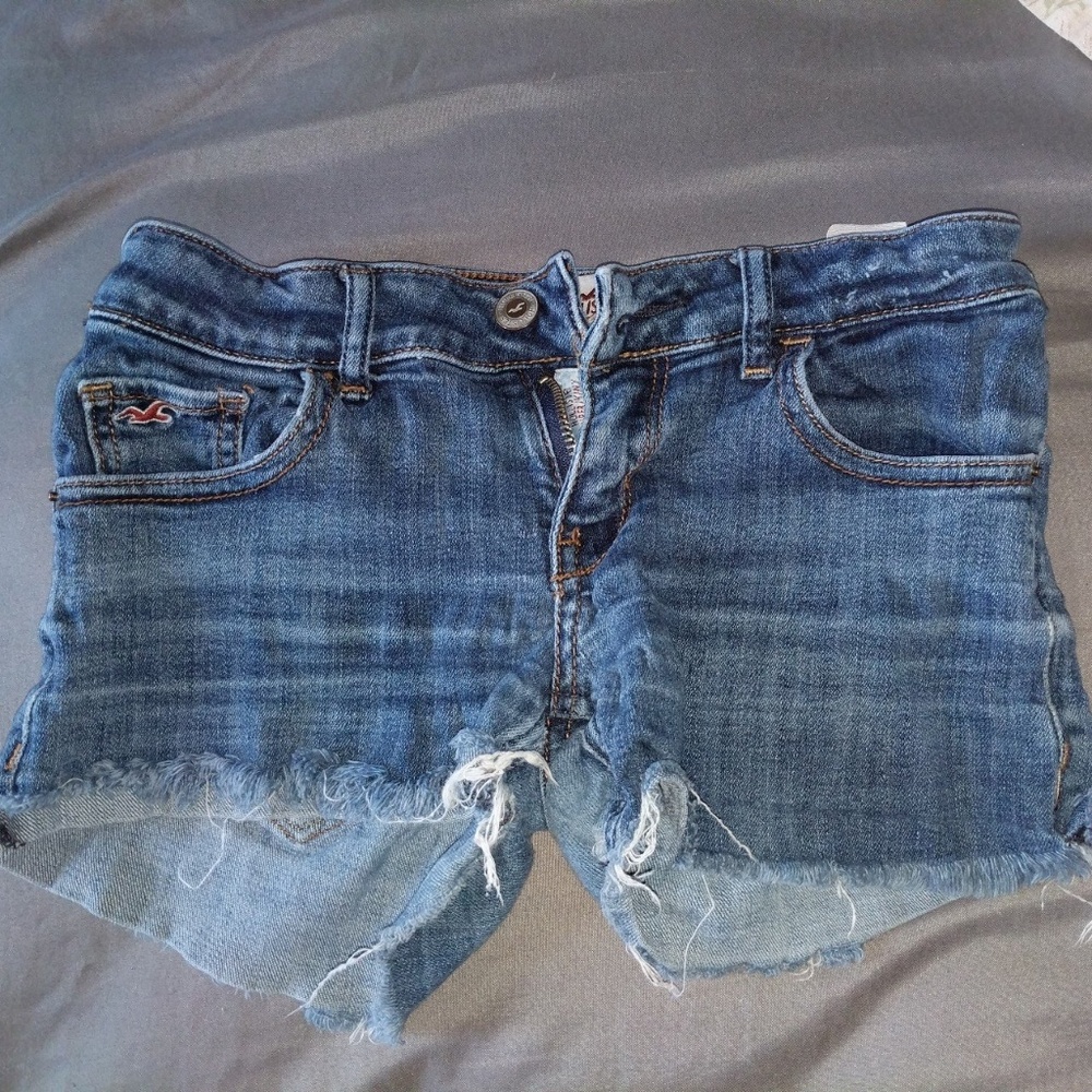 Blue jeab shorts